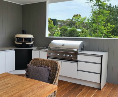 Lysterfield Outdoor Kitchen